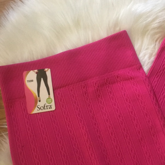 Black or hot pink textured leggings - Picture 6 of 6